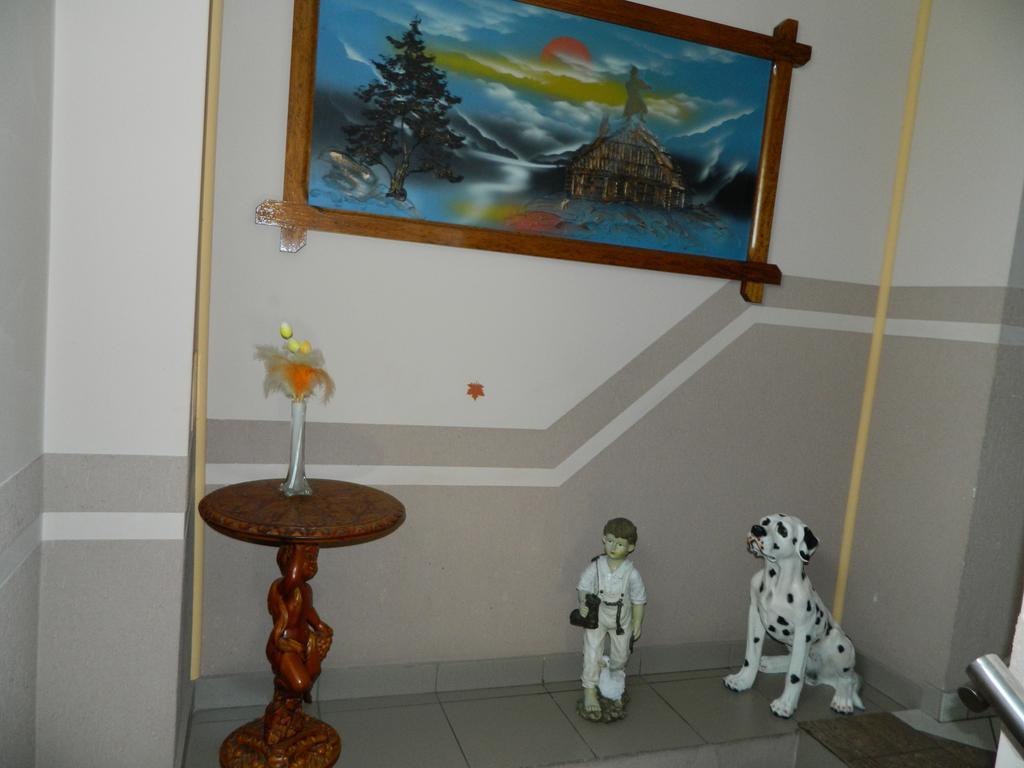 皮特什蒂 佩斯尼柯拉旅馆酒店 外观 照片